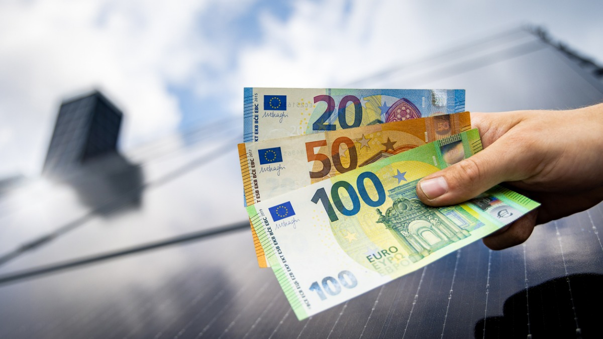 Betalen om zelf opgewekte energie op het net te zetten